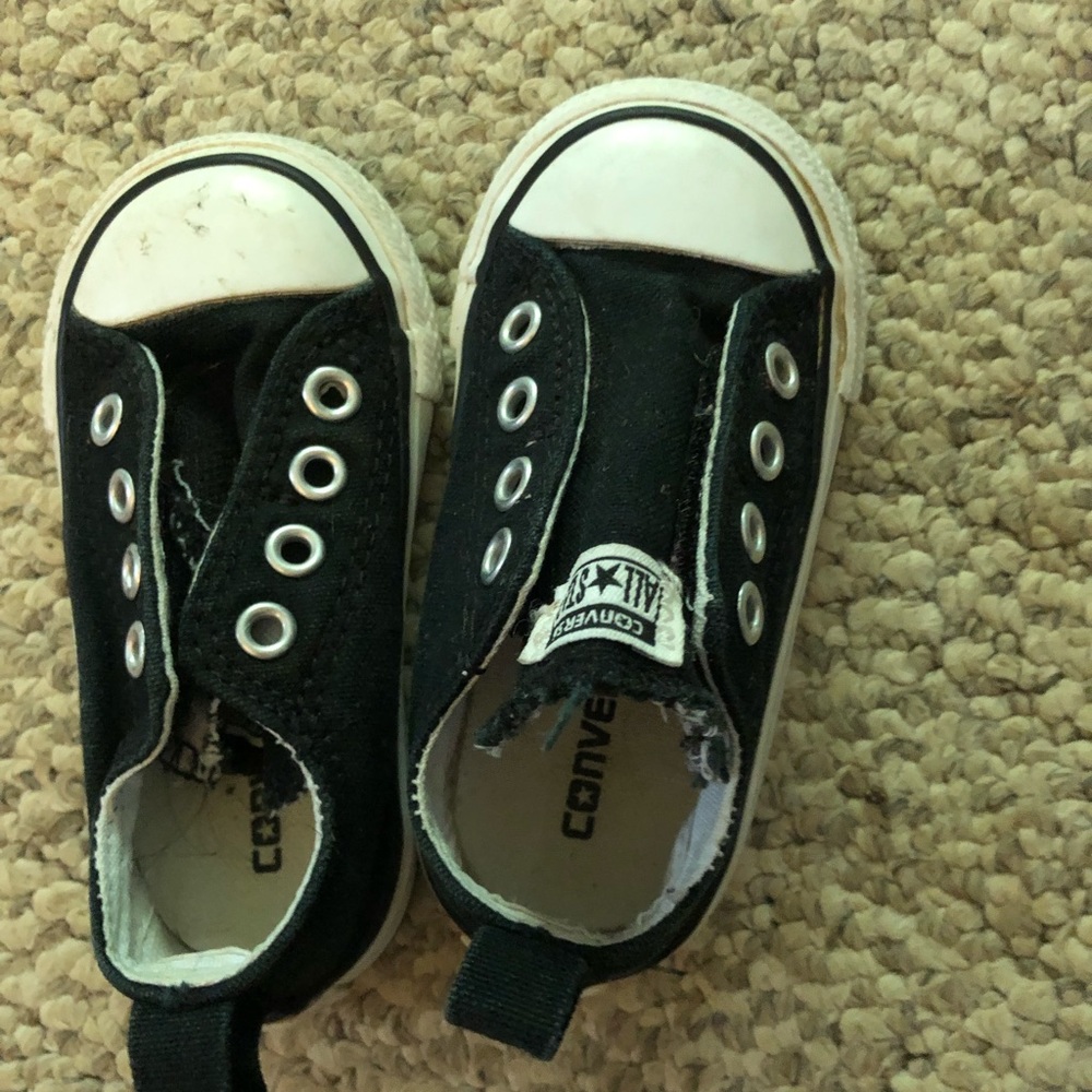 Black no lace cons
